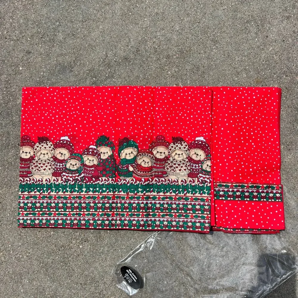 Vintage 1984 Lucy Rigg Teddy Bear Christmas Tablecloth 60